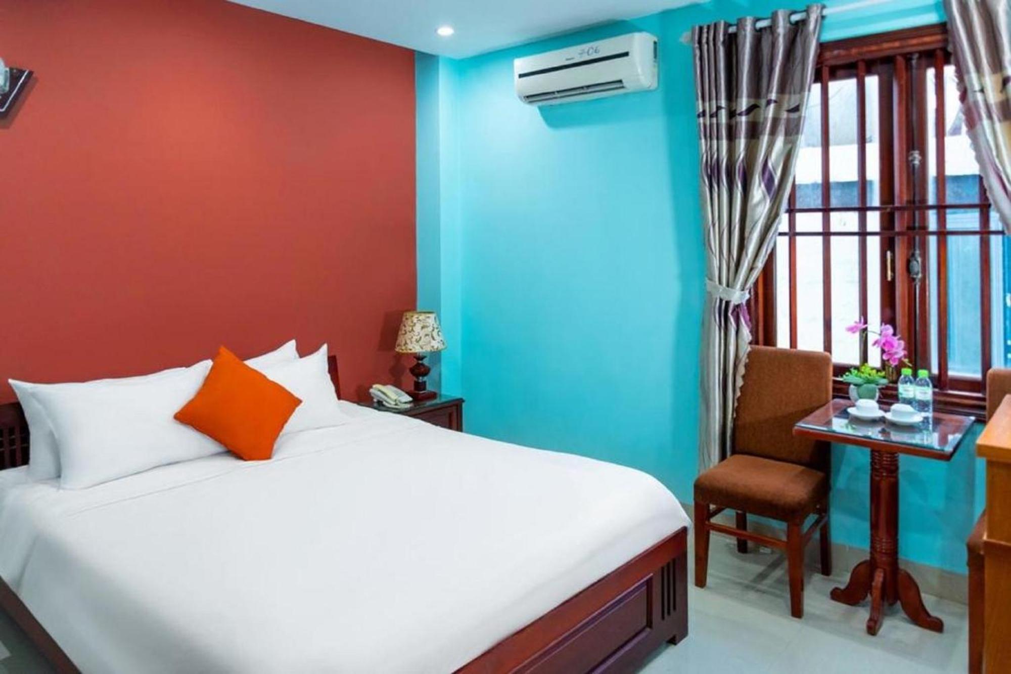 Central Beach Hotel Da Nang Exteriör bild